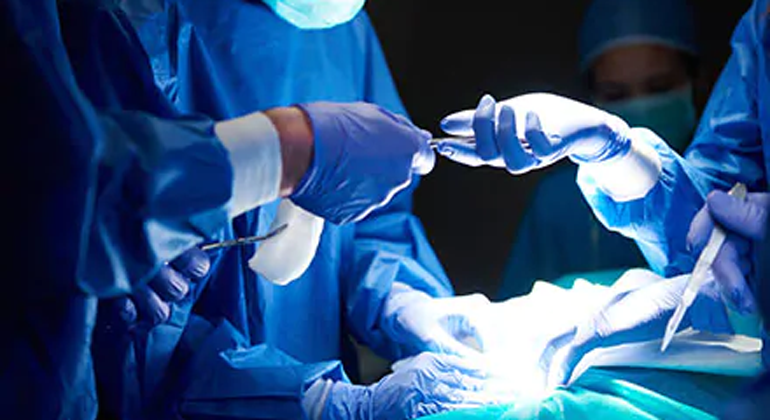 Dr. Urmila’s Laparoscopic & Training Centre: Shaping Skilled Surgeons in Robotic Gynecology